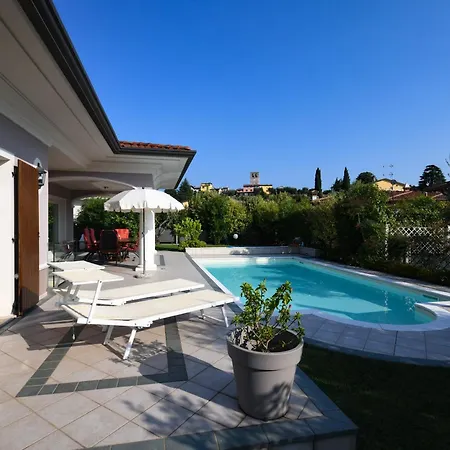 Erika Manerba del Garda